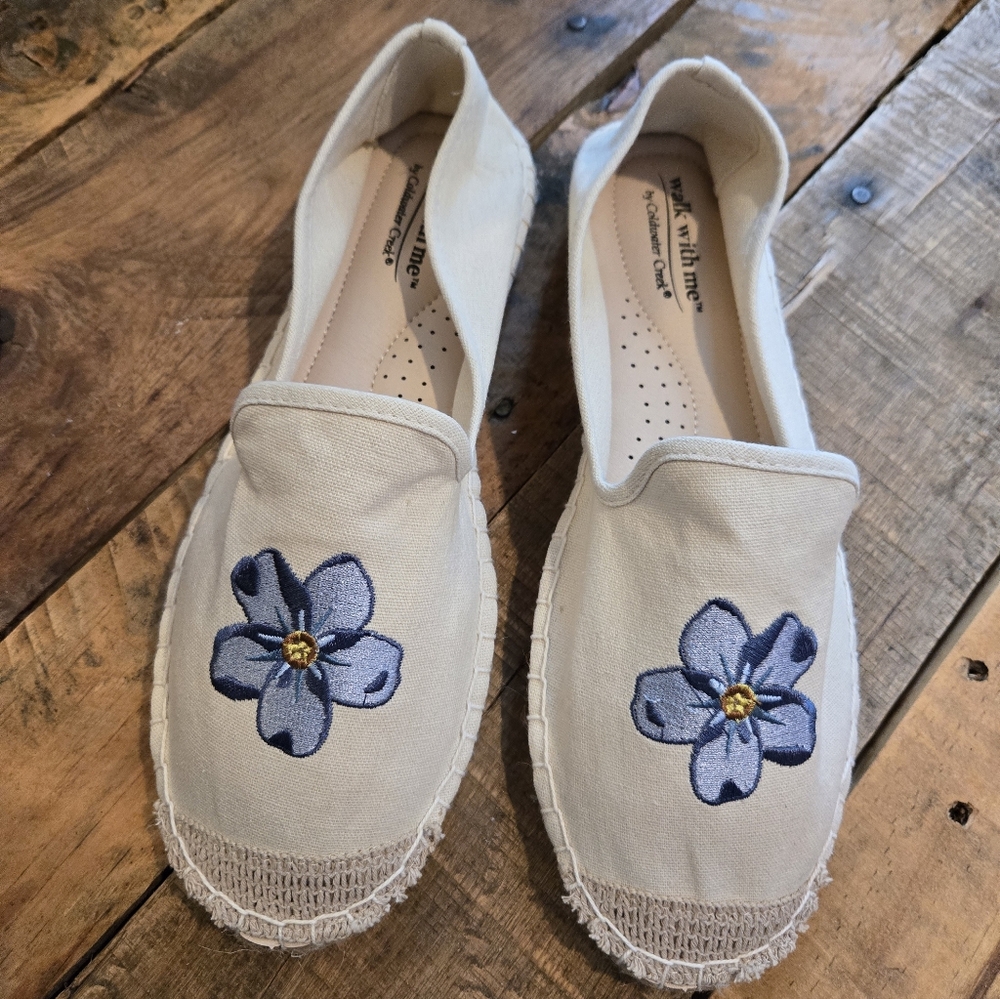 Coldwater Creek Cream Espadrilles with Blue Floral Embroidery